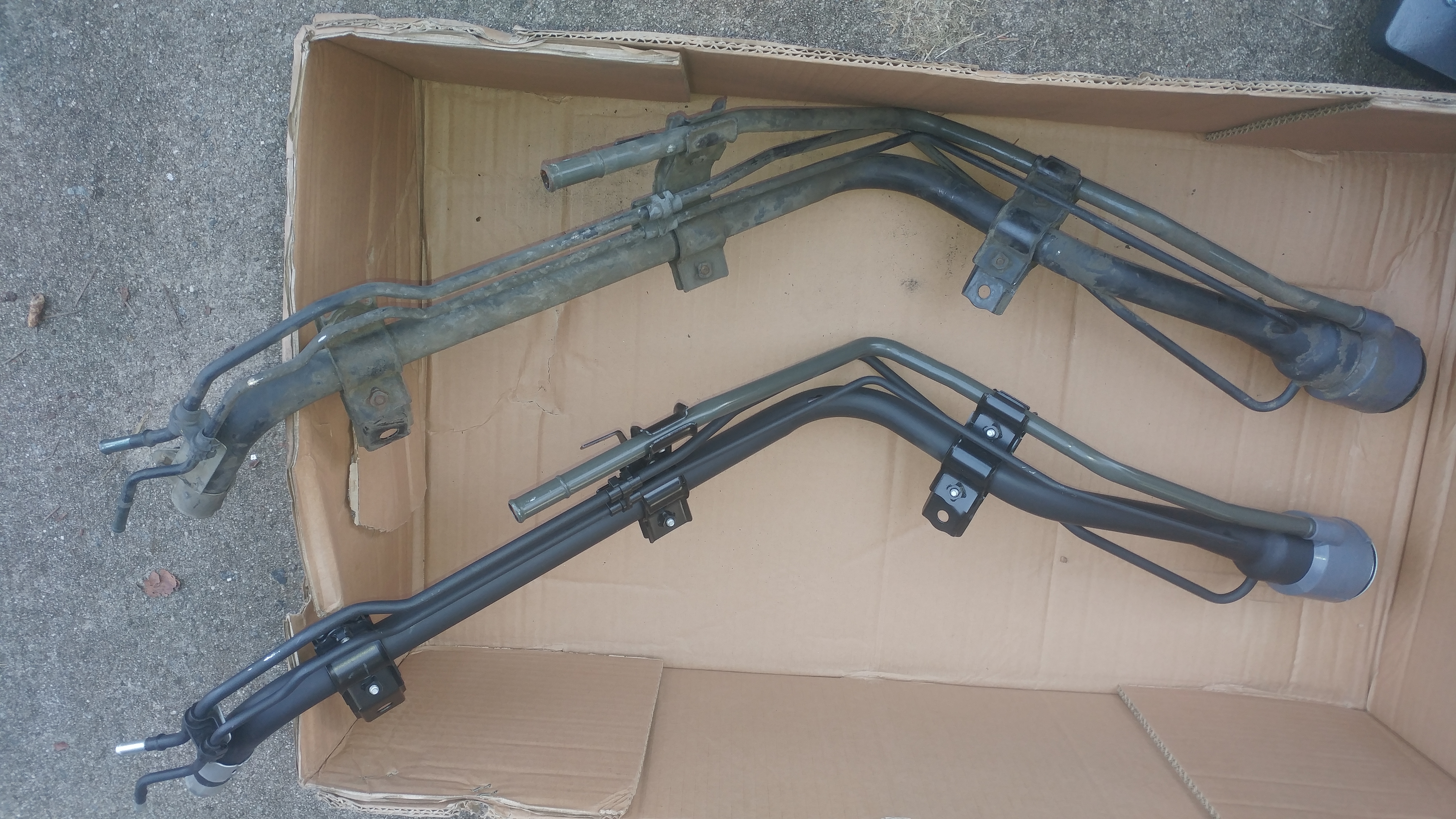 Fuel_Filler_Pipes%2077201-35700.jpg